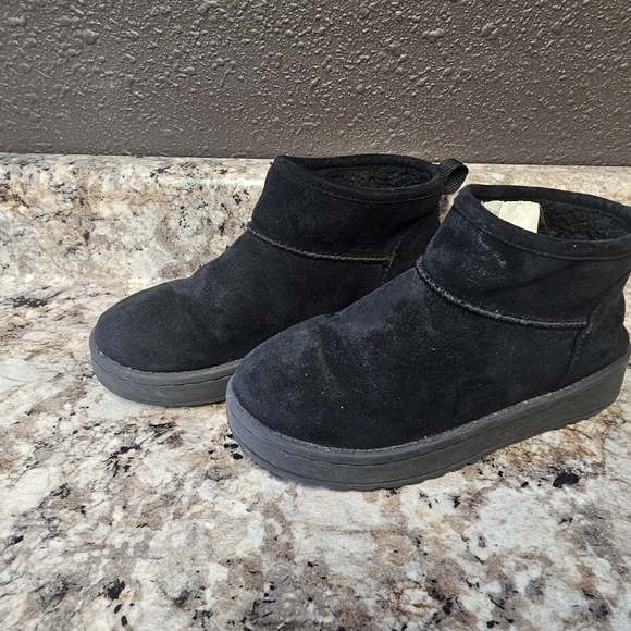 Kids Black Suede Ankle Boots Size 12 - Picture 5 of 5